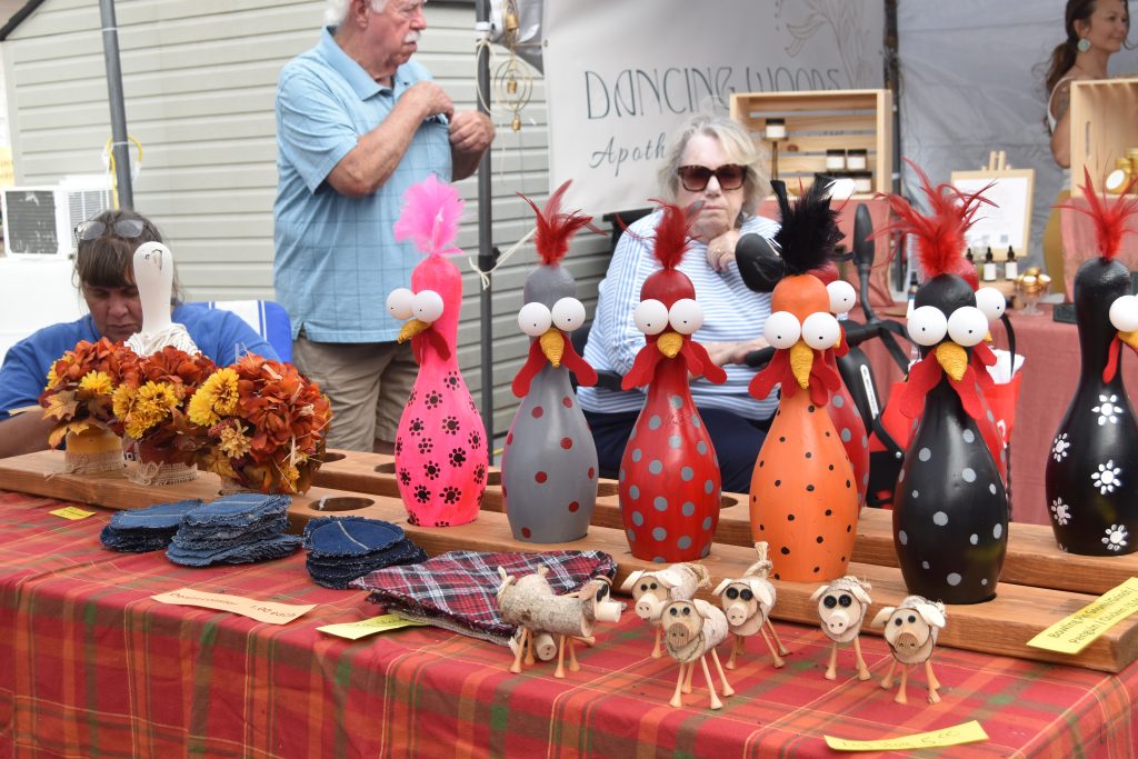 Photos from Friday night at the Lithopolis Honeyfest.